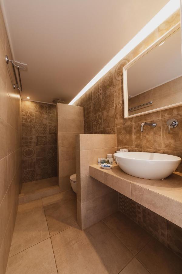 To Rantevou Tis Alykis Rooms & Apartments Kimolos Exterior photo